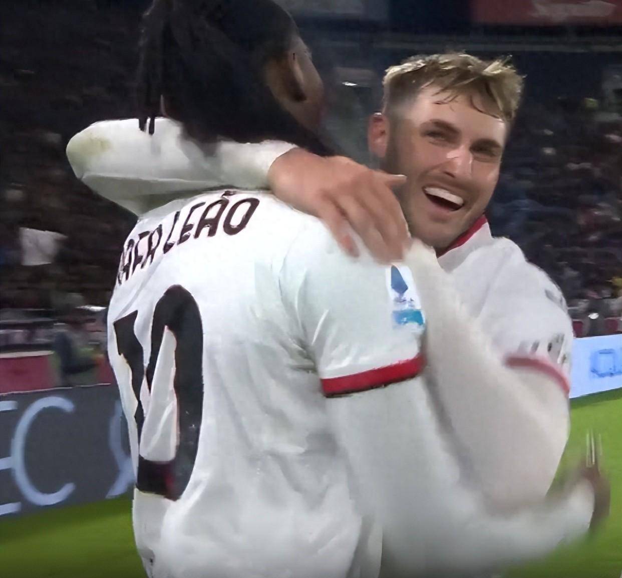 爱游戏体育网站-关于AC米兰中场战术脱节，球队连败无解的信息