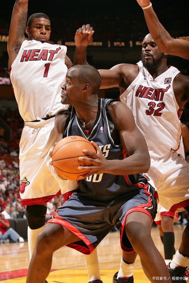 荷兰逆袭成功晋级,法国巴西豪取三分挺进下一轮的简单介绍 荷兰逆袭成功晋级,法国巴西豪取三分挺进下一轮的简单介绍