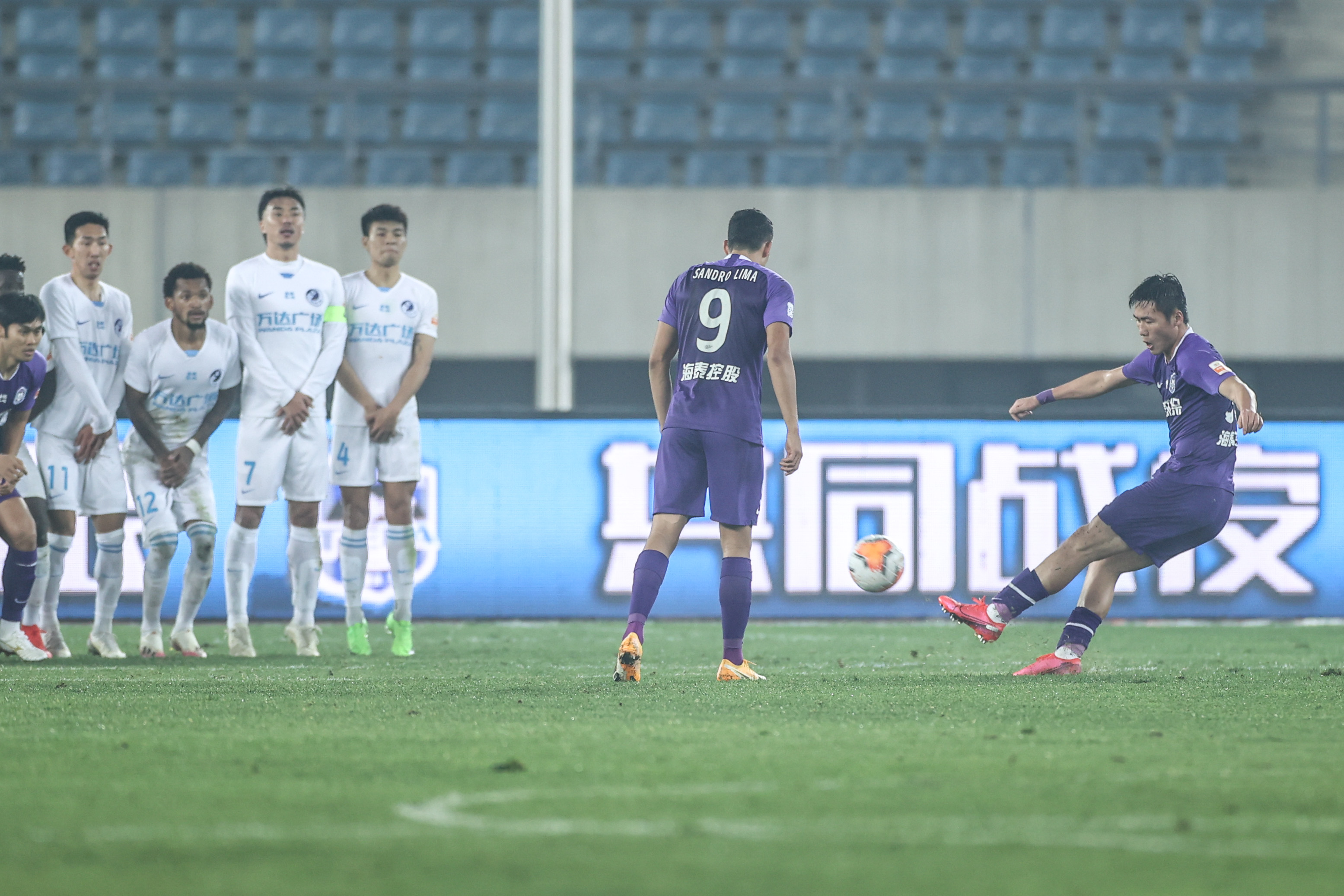 大连人客场告捷!天津泰达意外失利(大连人客场告捷!天津泰达意外失利了吗) 大连人客场告捷!天津泰达意外失利(大连人客场告捷!天津泰达意外失利了吗)