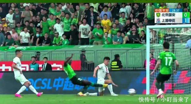 在北京国安赛场上演中超，进球，引发全场沸腾的简单介绍
