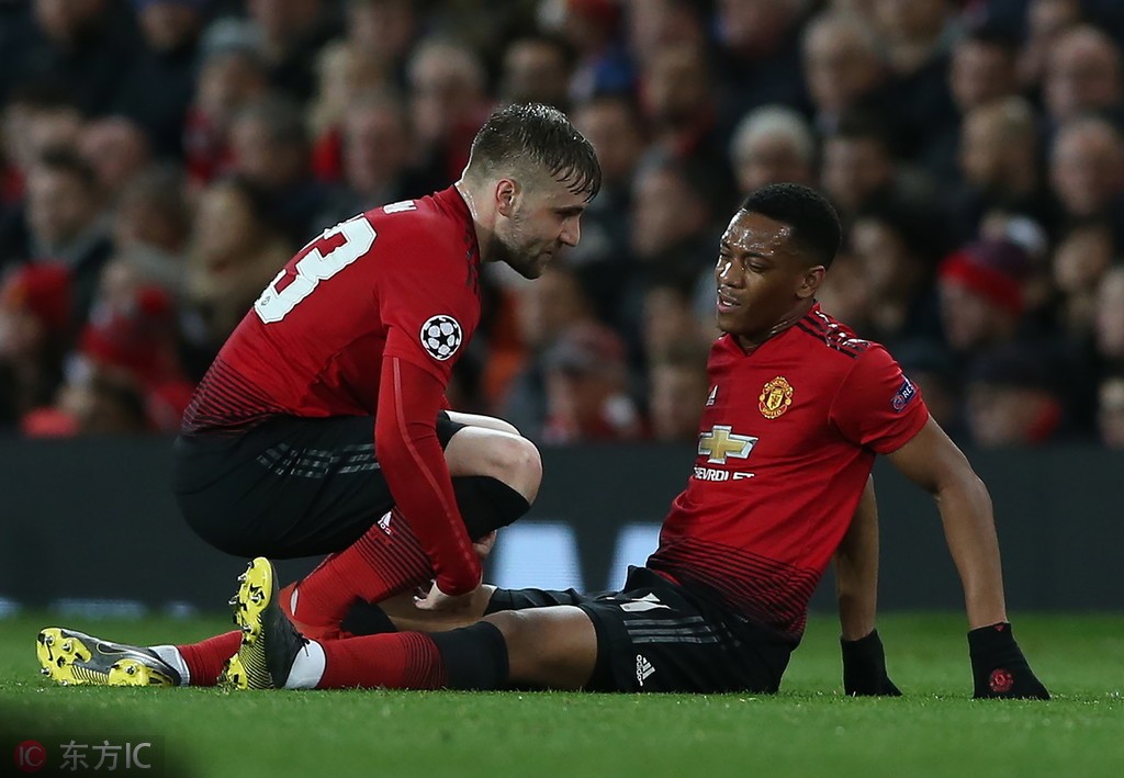 巴黎圣日耳曼遭遇人员伤缺,斯诺登状态受关注的简单介绍 巴黎圣日耳曼遭遇人员伤缺,斯诺登状态受关注的简单介绍