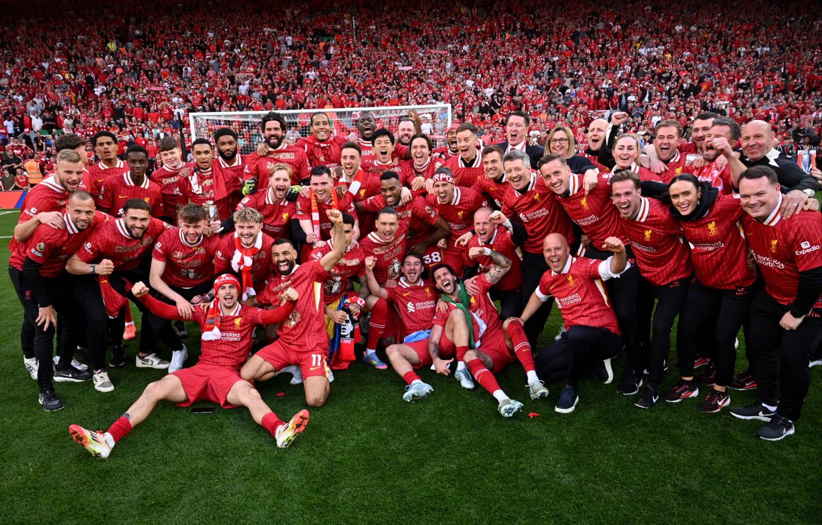 爱游戏体育地址-客场取胜瞬间，球队斩获连胜的简单介绍