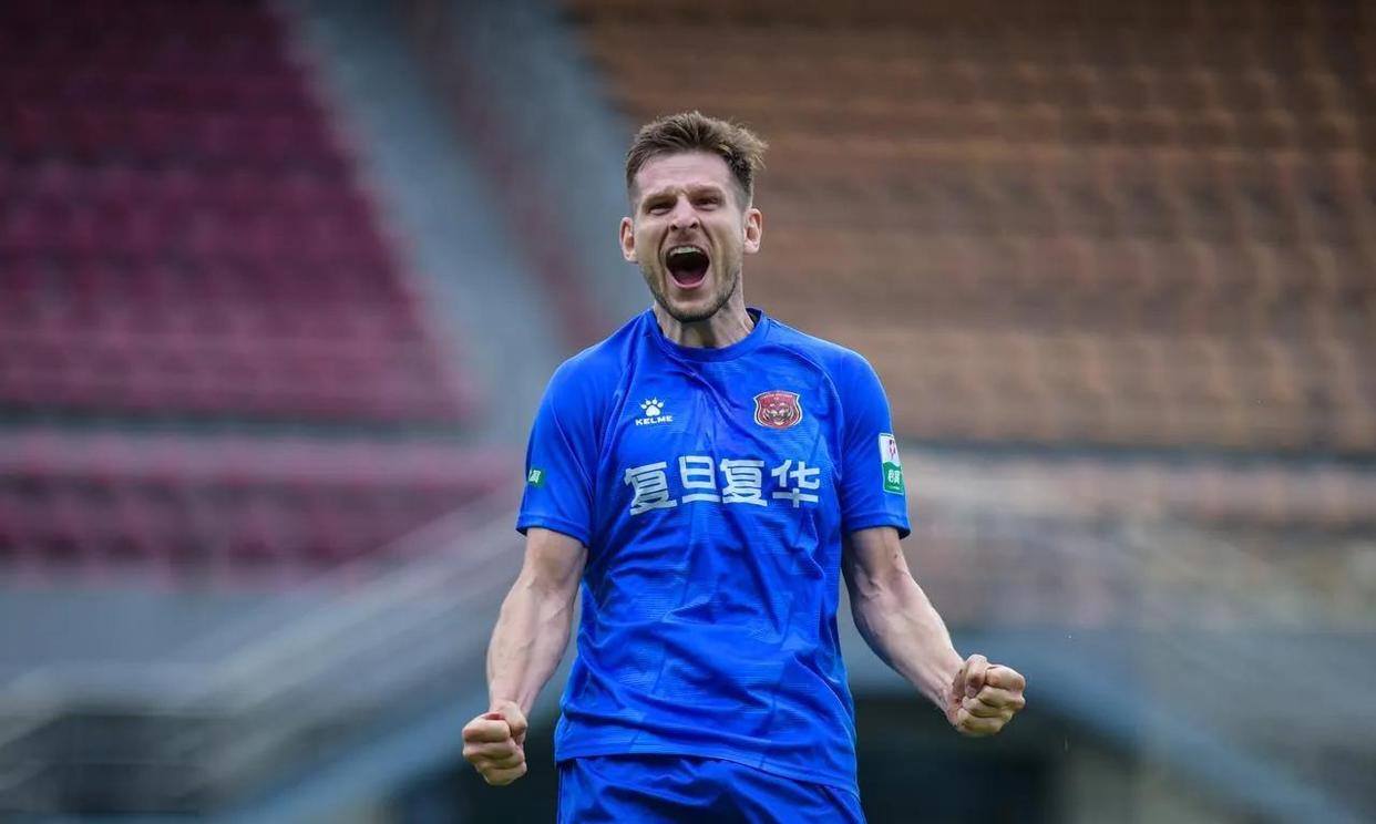 防线失守,球队迎来调整时刻 防线失守,球队迎来调整时刻