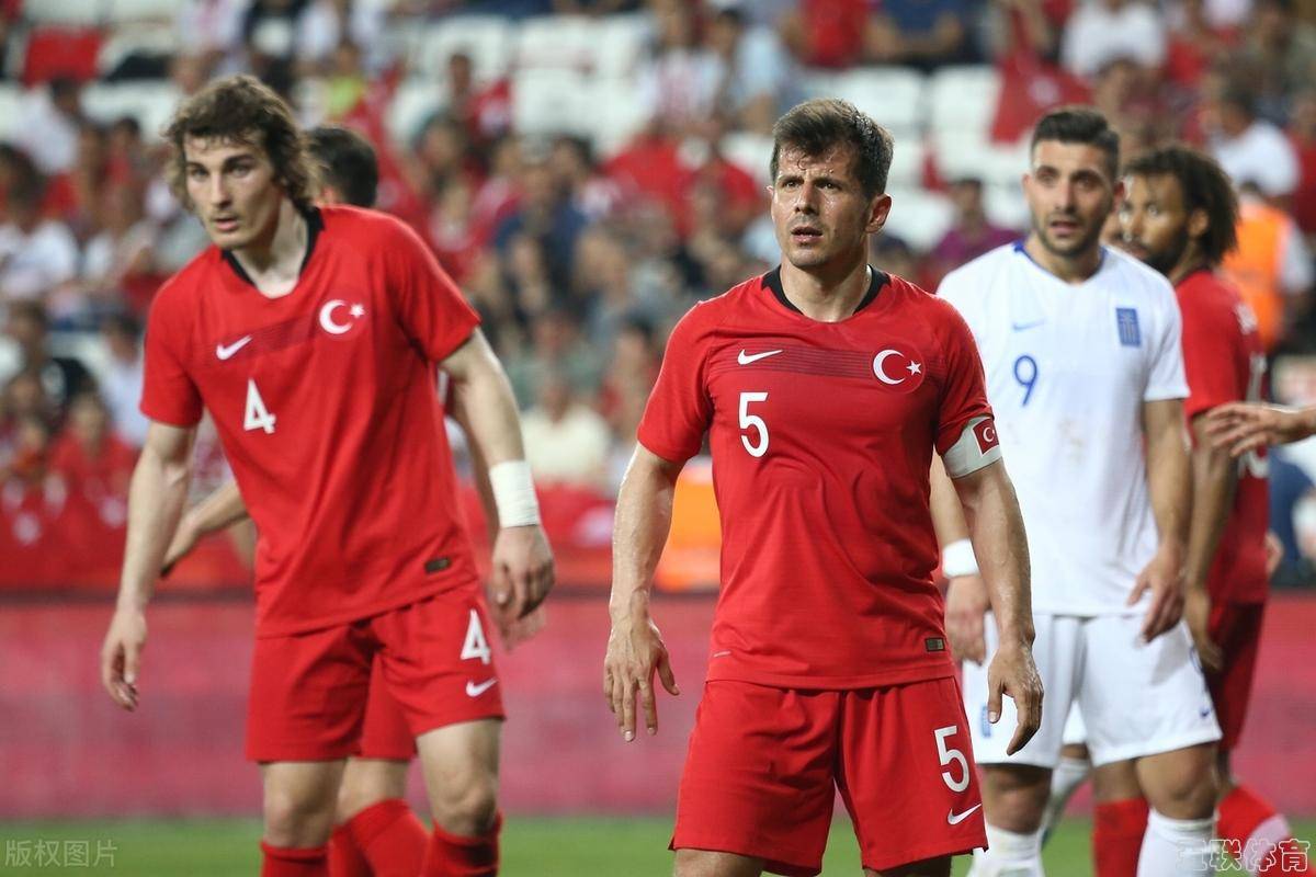 芬兰队在欧国联半决赛中不敌对手