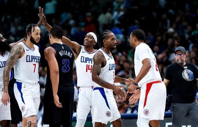 爱游戏app-精彩对决！势均力敌决胜关键