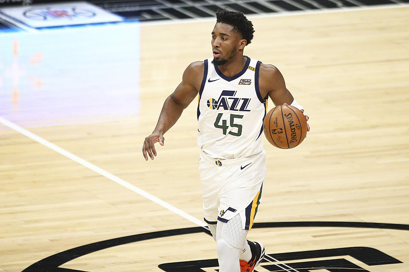 爱游戏官网-包含爵士助教透露战术调整，球队以备战下一场比赛的词条