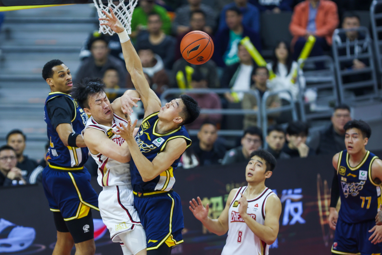 浙江队球员集中发力,喜迎关键胜局 浙江队球员集中发力,喜迎关键胜局