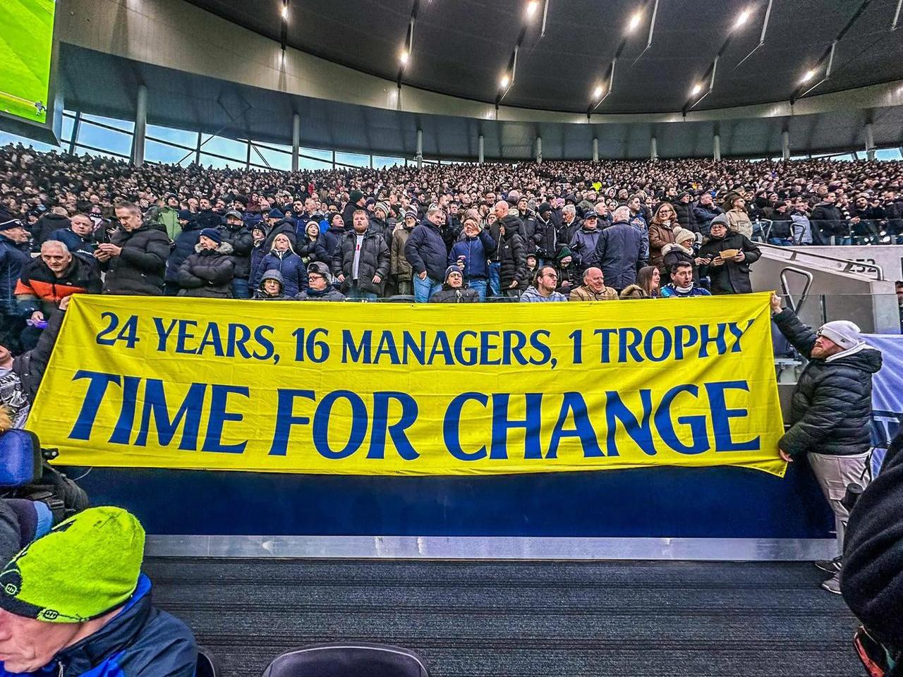 爱游戏体育网站-热刺逆转胜利，重返争冠行列