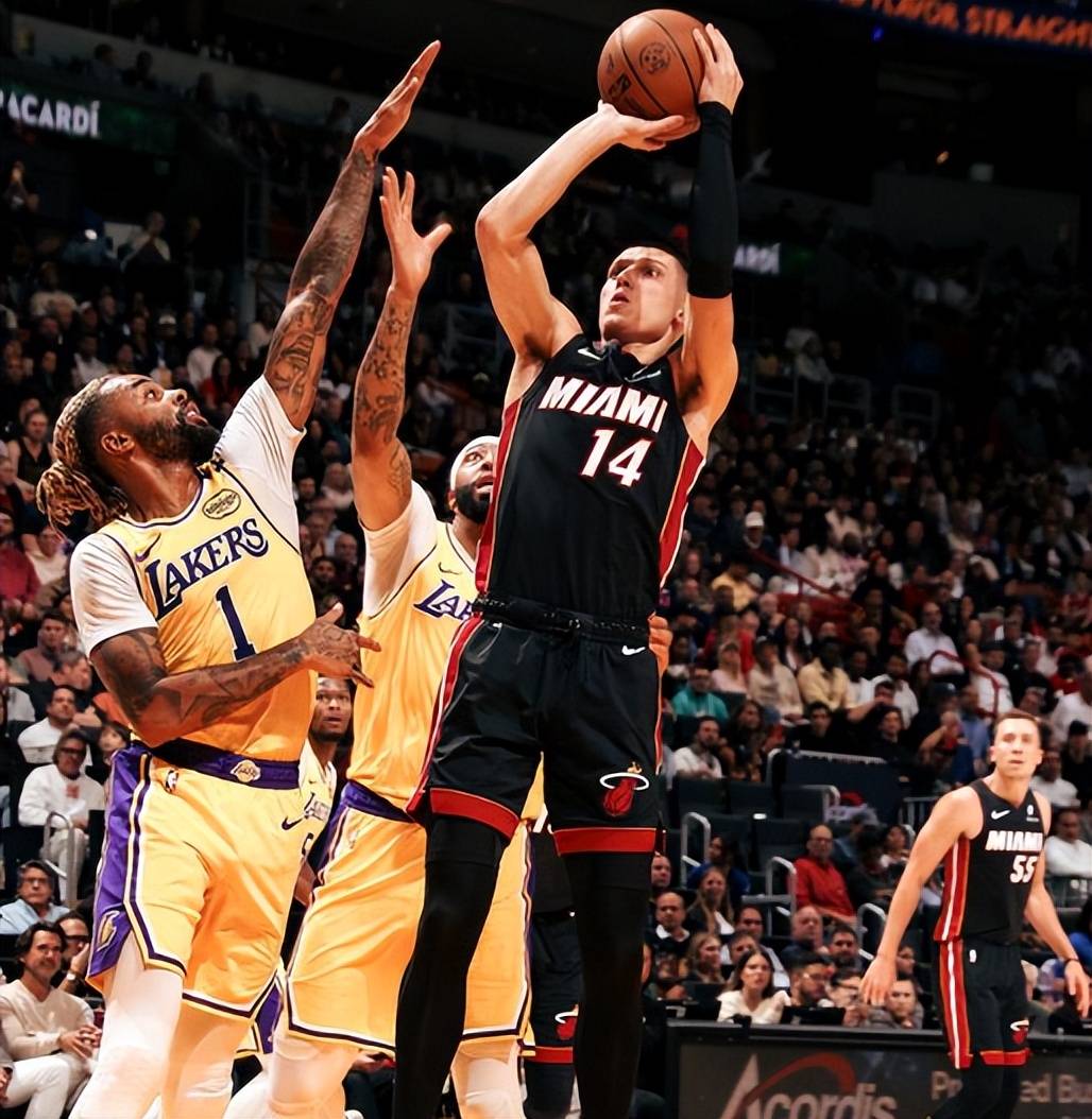 爱游戏登录入口-老鹰惨败活塞，遭遇三连败