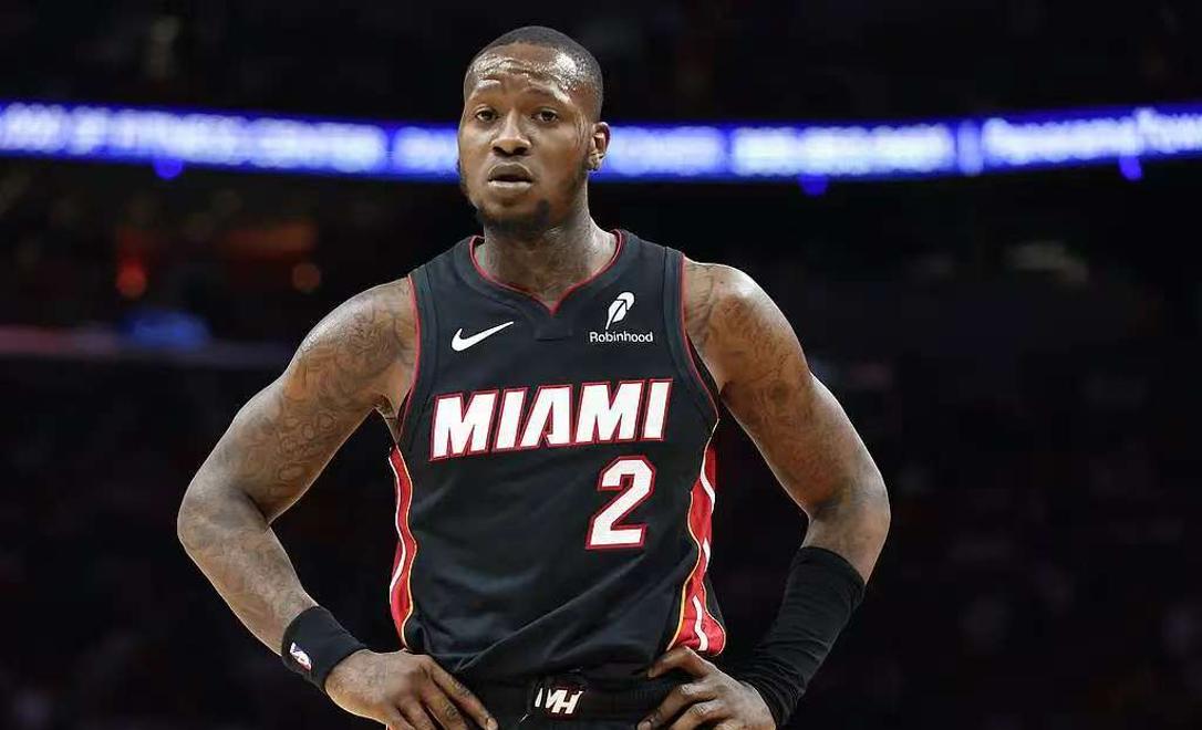 爱游戏官网-热火主场不敌魔术，遭遇三连败的简单介绍