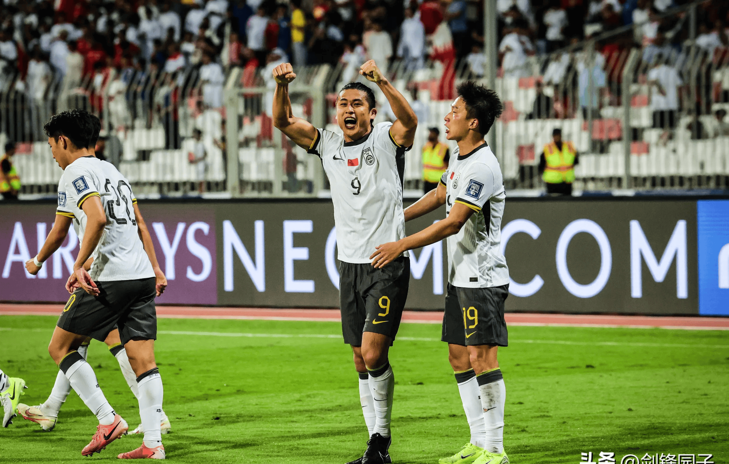 爱游戏体育官网-巴林球队豪取胜利，实力备受认可