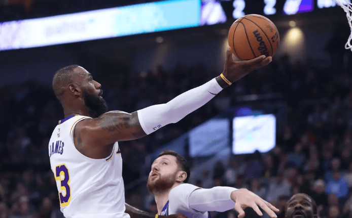 犹他爵士队在主场大胜,士气高涨的简单介绍 犹他爵士队在主场大胜,士气高涨的简单介绍