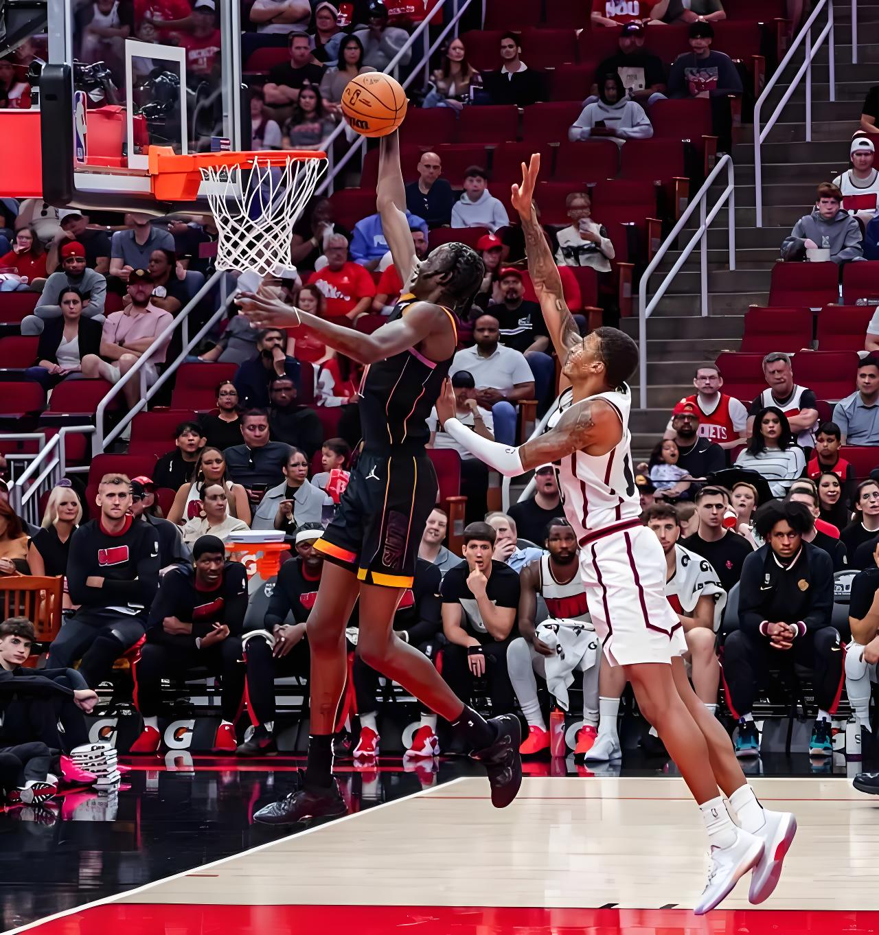 爱游戏入口-全民热议球员表现点赞不断比赛精彩的简单介绍