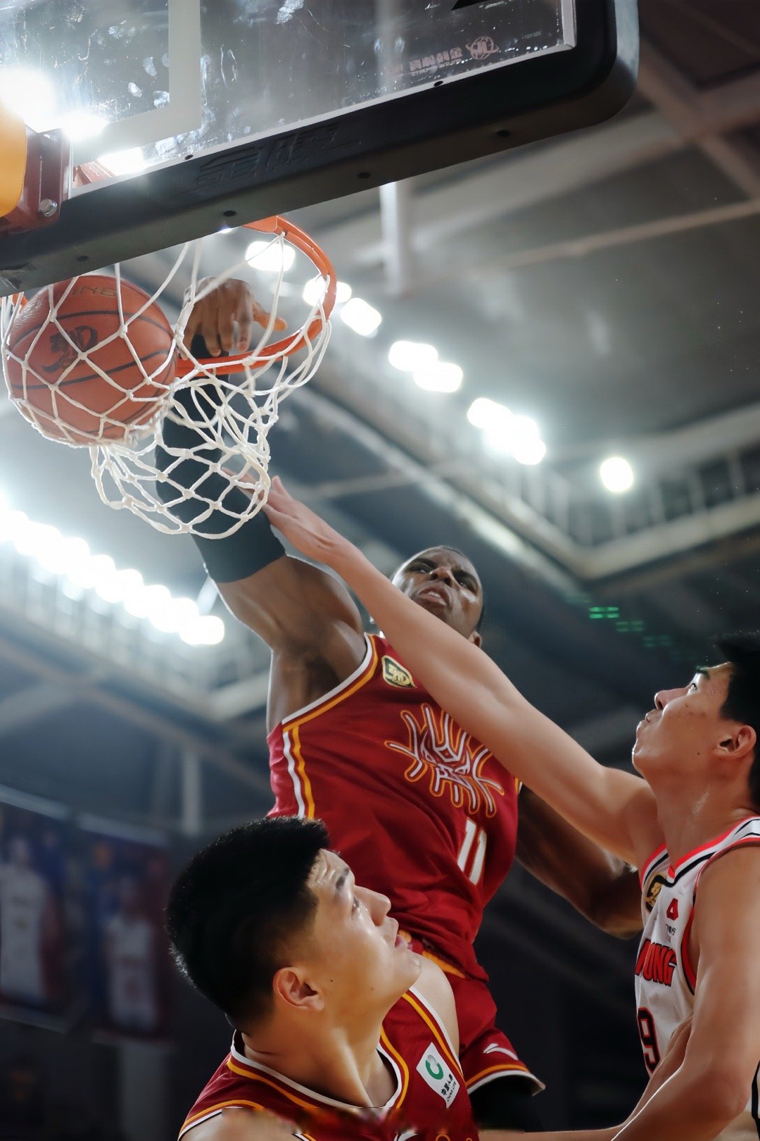 全民热议球员表现点赞不断比赛精彩的简单介绍 全民热议球员表现点赞不断比赛精彩的简单介绍