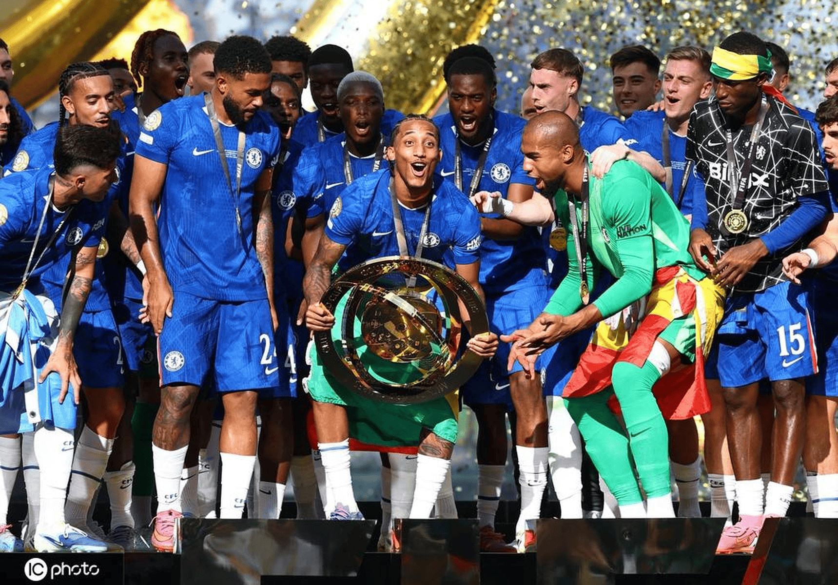 切尔西阵容整体表现出色,阿拉维斯主场取胜 切尔西阵容整体表现出色,阿拉维斯主场取胜