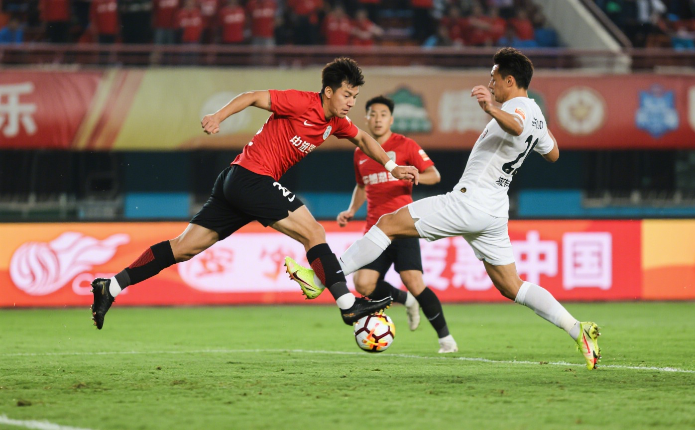 爱游戏体育链接-国安主场硬仗，险胜对手